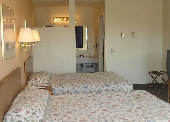 Hotel Rodeway - Laramie